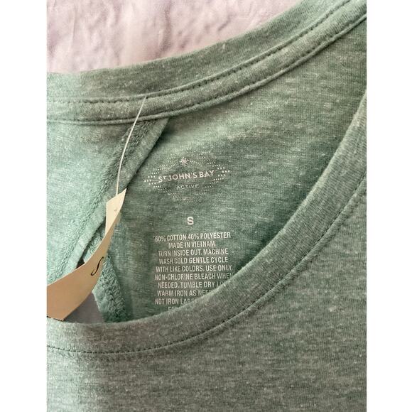 NWT Size Small Sea Turtle Tee Green - Picture 3 of 6